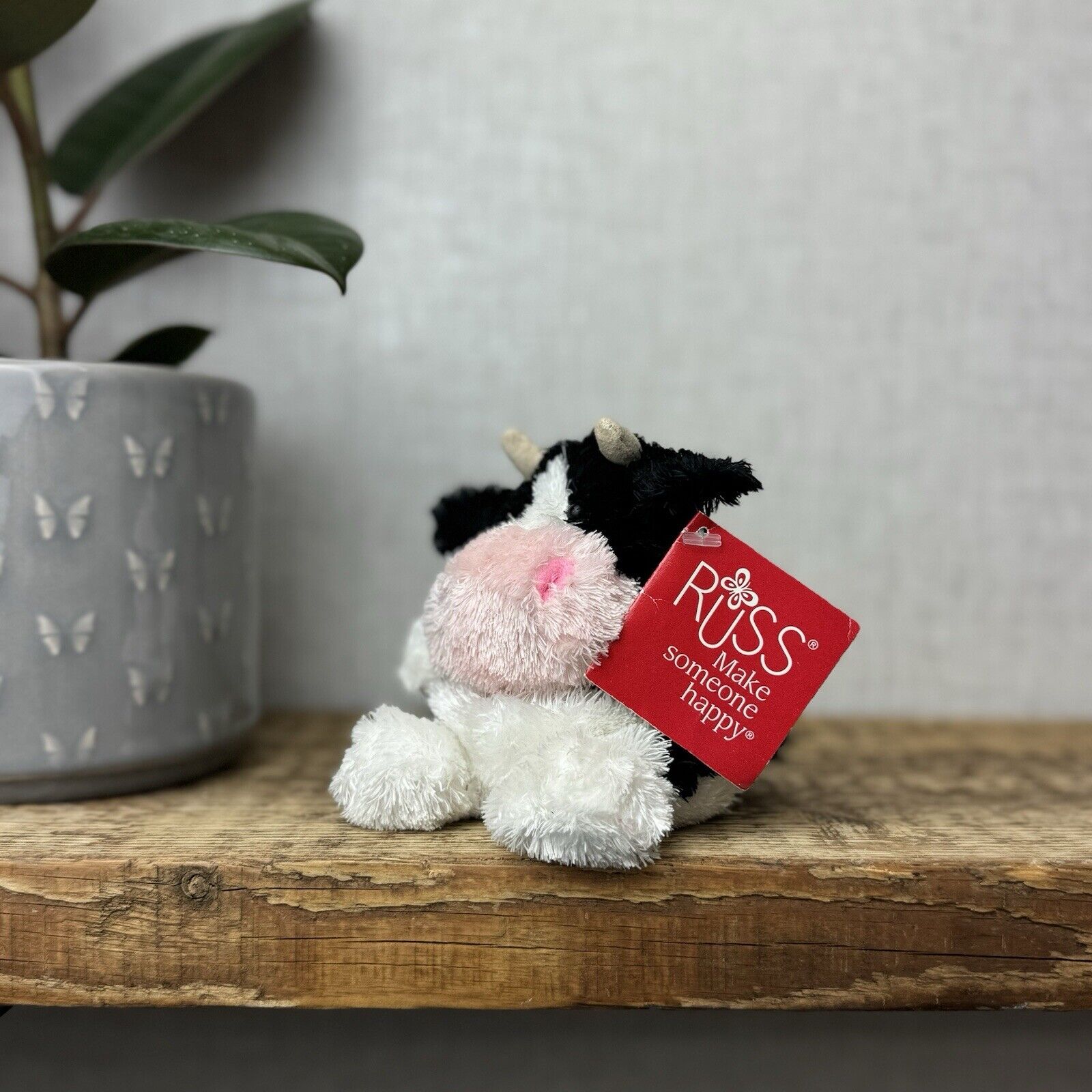Russ Berrie Luvvies - Fred The Cow Beanie - Pudding Cow Soft Toy Tiny 4”