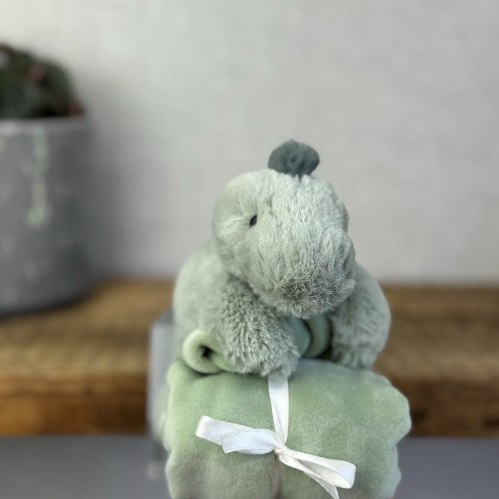 Jellycat Green Shooshu Dinosaur - Dino Comforter Soother - Super Soft Blanket