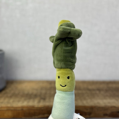 Jellycat Vivacious Veg Leek - Small Green Velour Beanie Vegetable Play 10"
