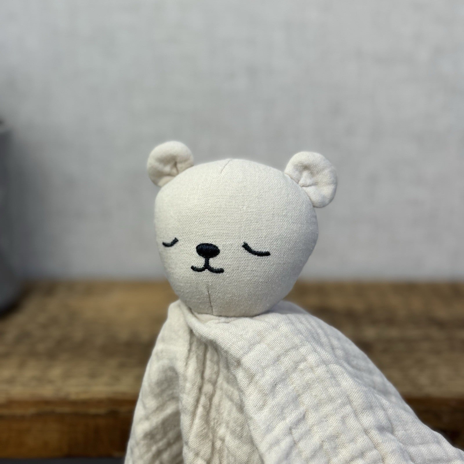 H&M Neutral Bear Home Cotton Muslin Comfort Blanket Neutral Soother NWOT 