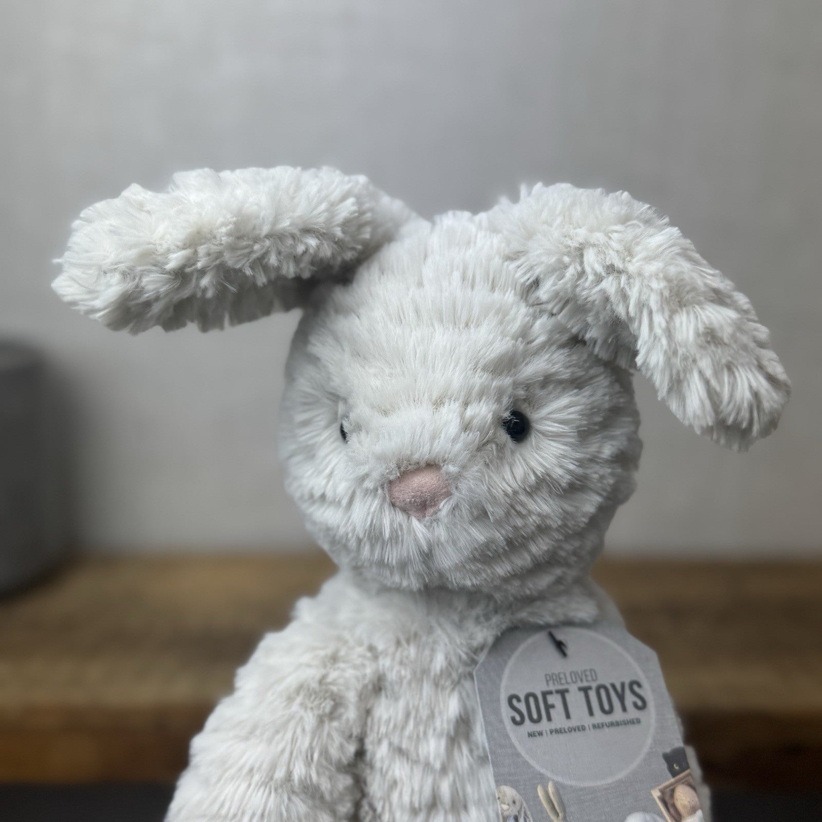 Jellycat Medium Fuddlewuddle Grey Bunny Rabbit - Texture Sitting Bunny 9” Rare
