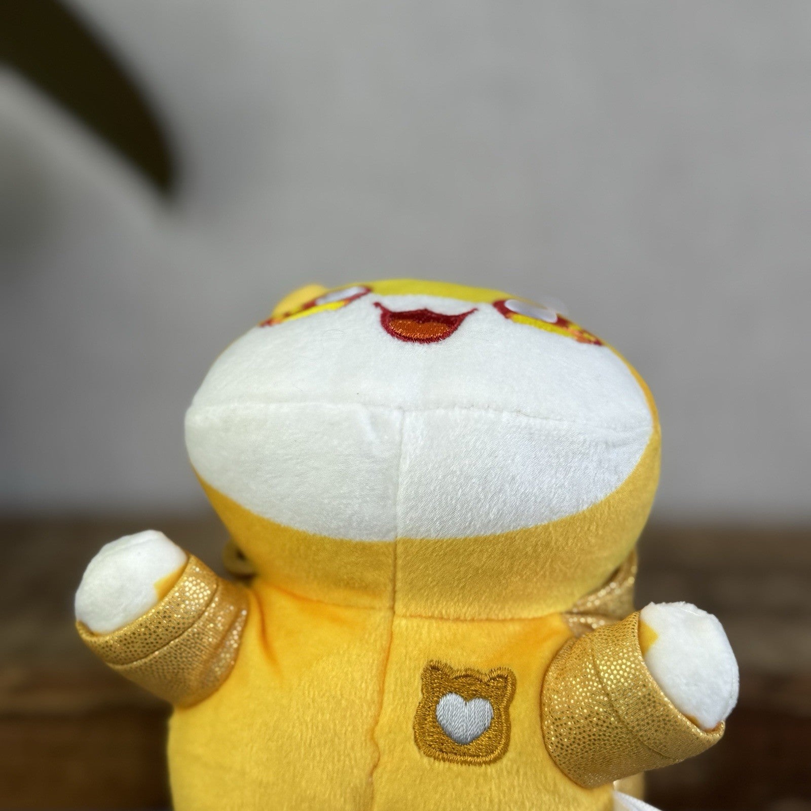 Aphmau MeeMeows - Noi Yellow Cat Glitter Edition Yellow Hooded Cute 6"