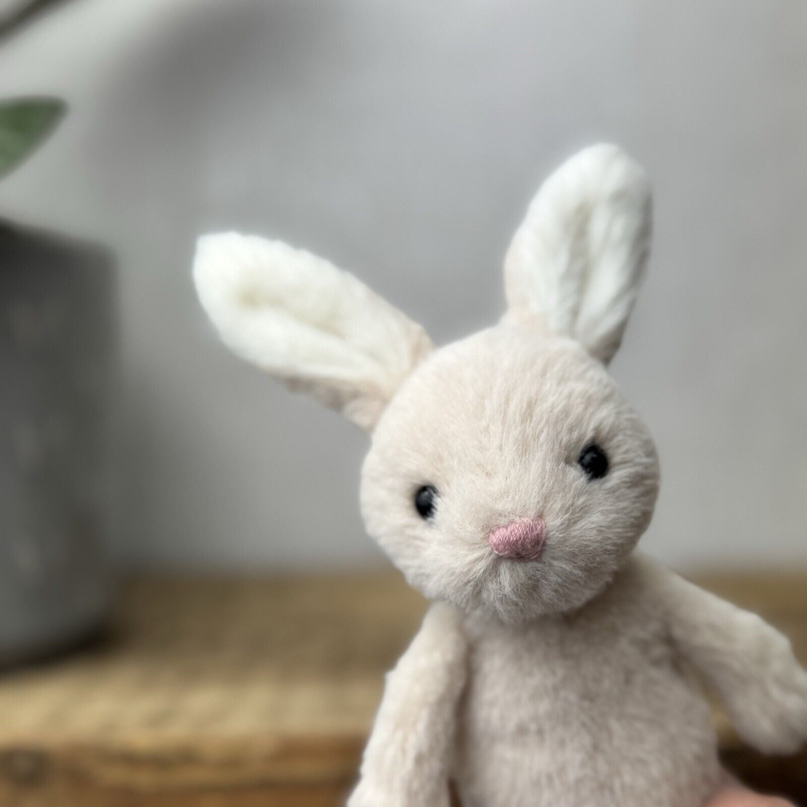 Jellycat Oatmeal Fluffy Bunny - Mini Bunny - Tiny Fluffy Bunny 5” Pocket Pal (1)