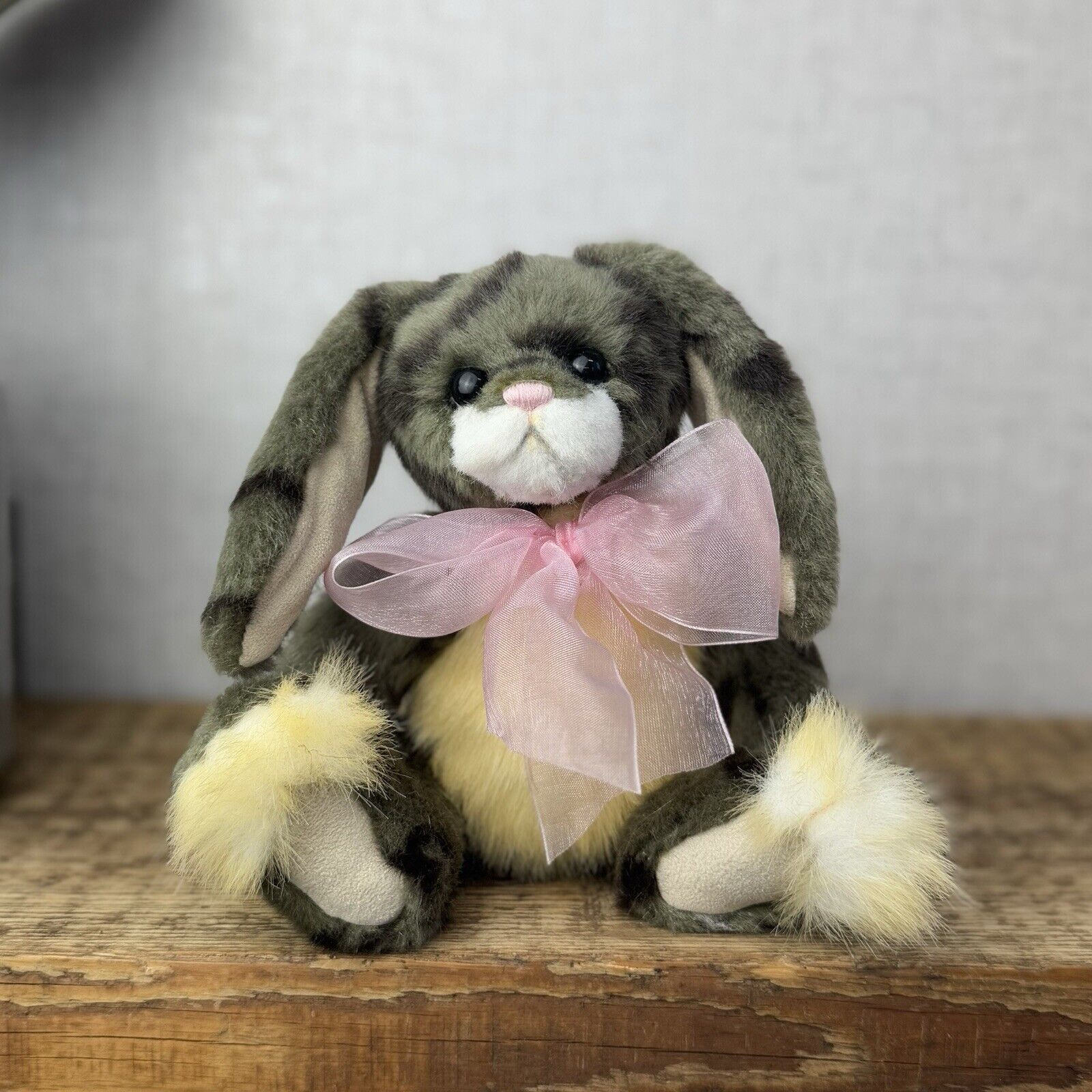 Charlie Bear Bunya - Small Rabbit Plush Collection Isabelle Lee - CB192023C 9”