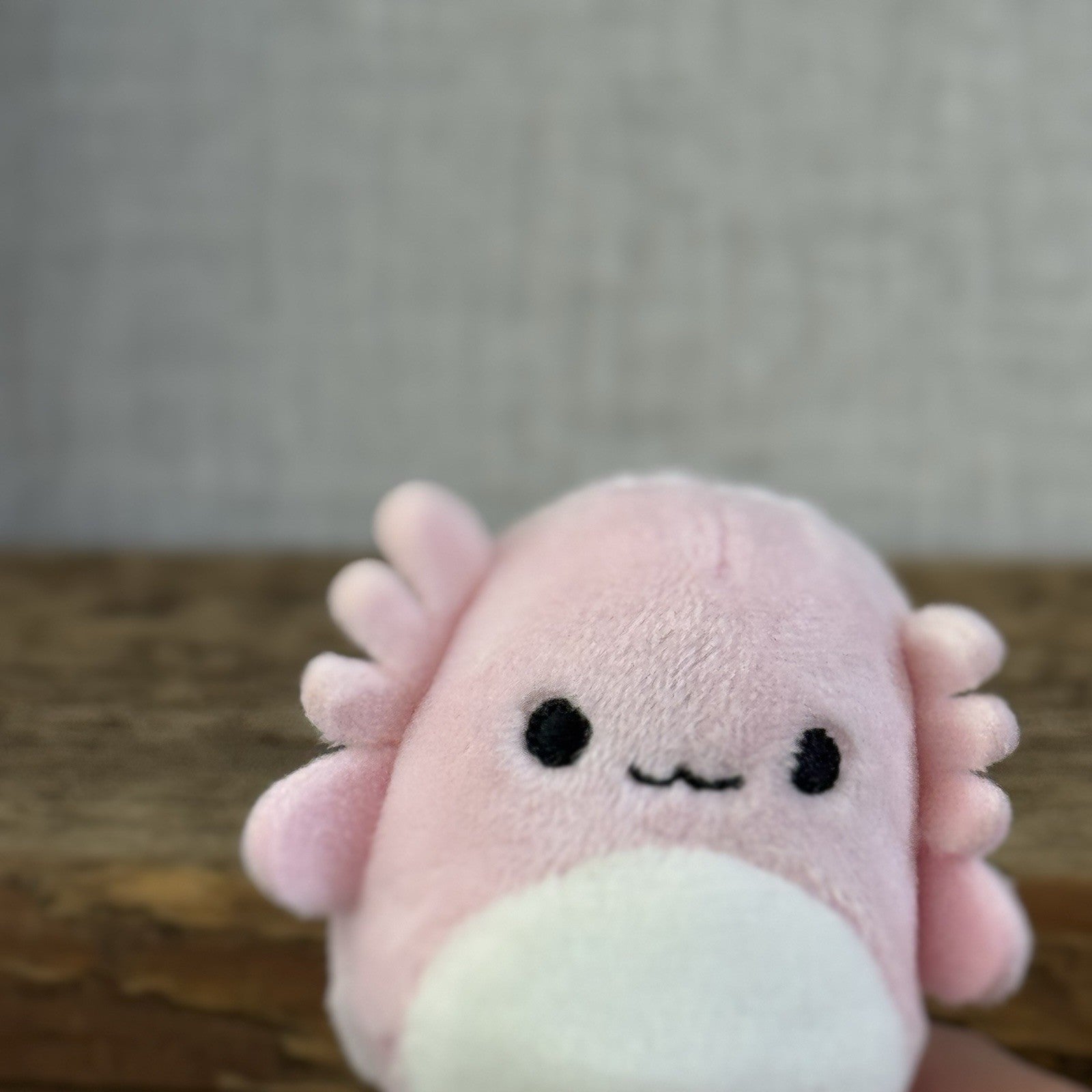 Squishmallow Squishville - Mini Pink Axolotl Soft Toy - Archie Axoltl Sea Plush