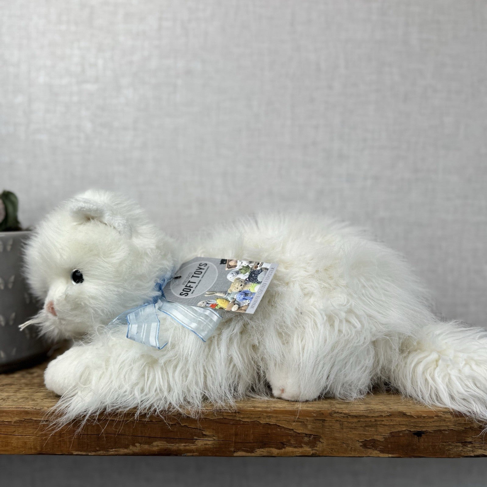 TY Sugar White Persian Cat - White Fluffy Persian Cat Blue Eyes & Bow 2002