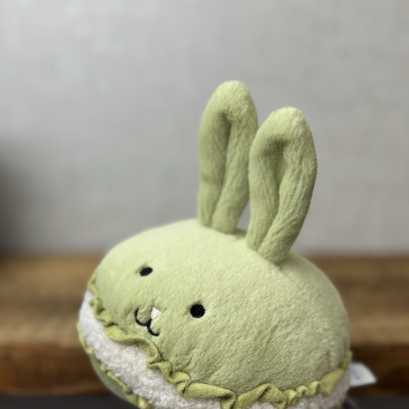 Jellycat Dainty Dessert Bunny Macaron - Green Bunny Amuseable New Without Tag 5”