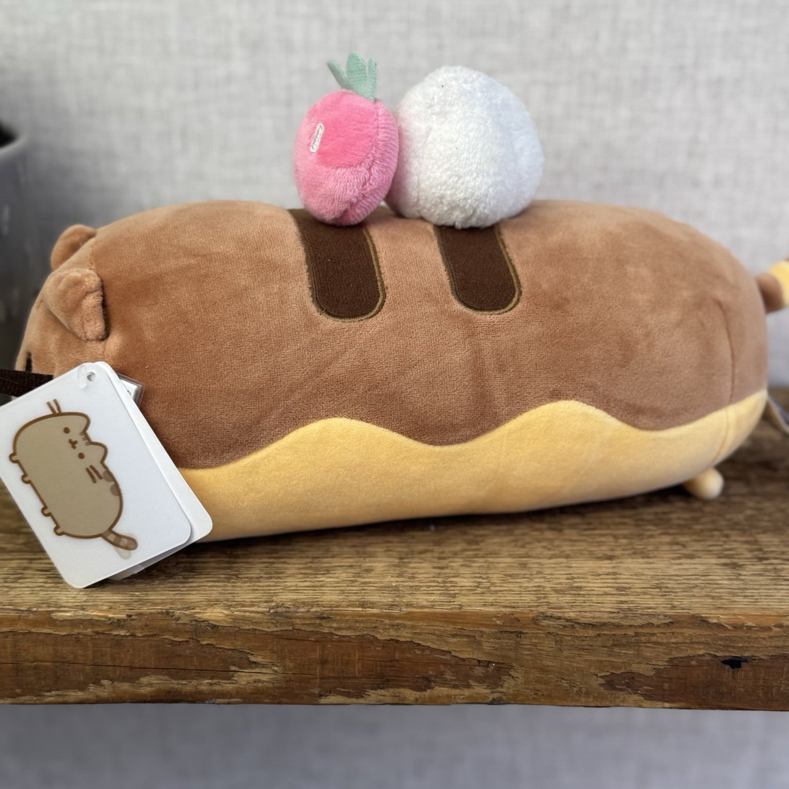 Gund Pusheen Cat - Pusheen Eclair Squisheen - New With Tags Collectible 10"