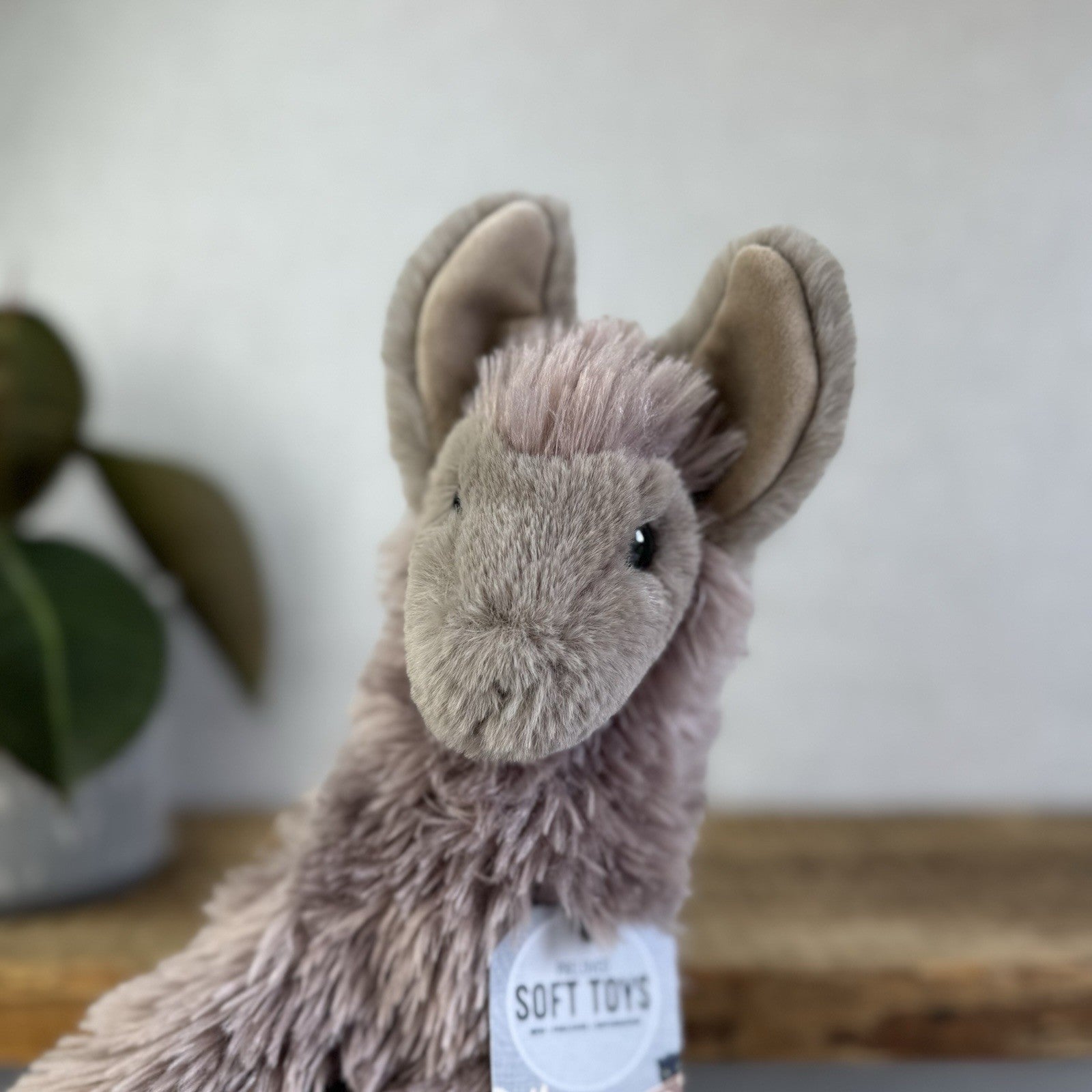 Douglas Cuddle Toys - Josie Soft Toy Llama Super Soft Cute Alpaca/llama NWOT 12”