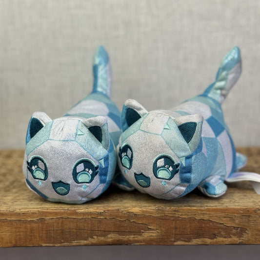 Aphmau MeeMeows- Celestial Mystery Diamond Cat Blue Light Blue Retired 5”
