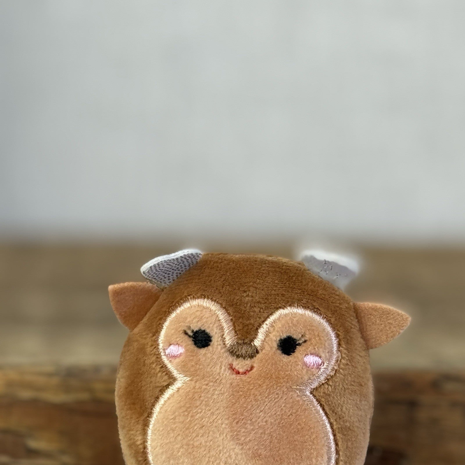 Squishmallow Squishville - Daria The Fawn - Mini Brown Deer Sparkly Antlers 2"