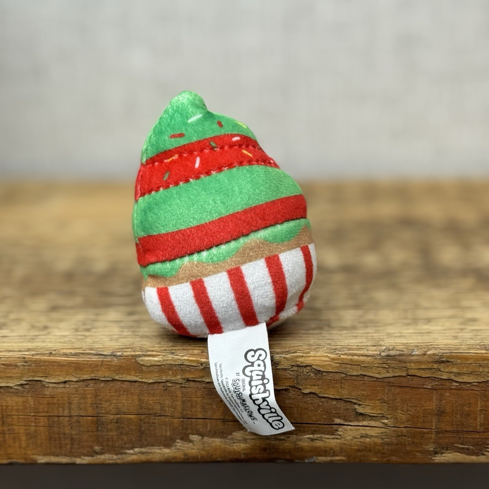 Squishmallow Squishville - Chantal Christmas Cupcake Mini cupcake Plush
