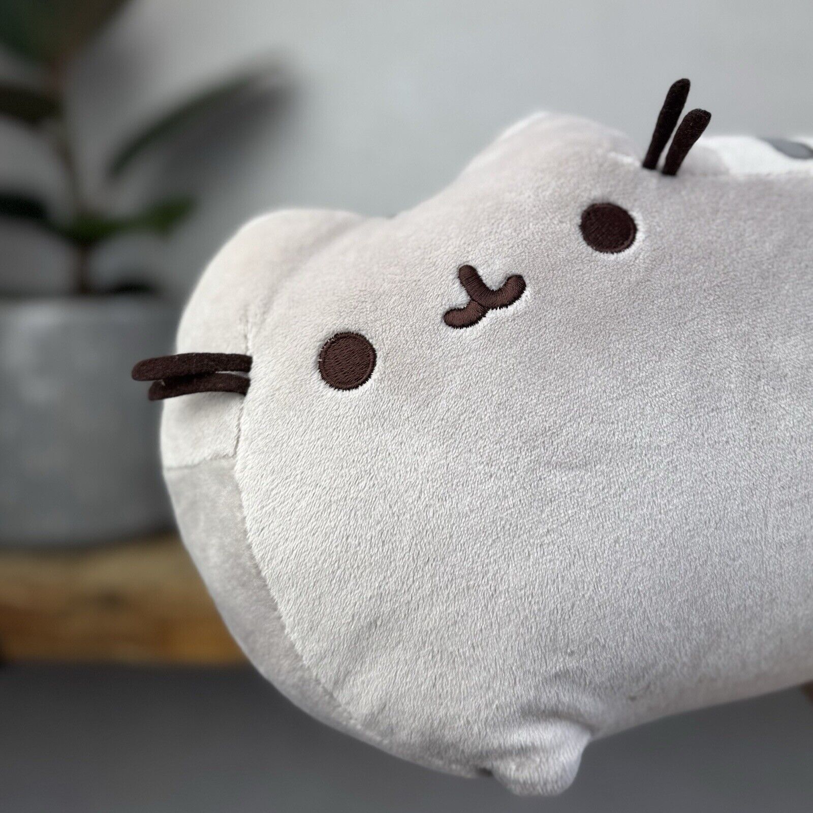 Pusheen Classic Cat Medium With Tags - Gund Grey Cat Soft Plush Toy 12"