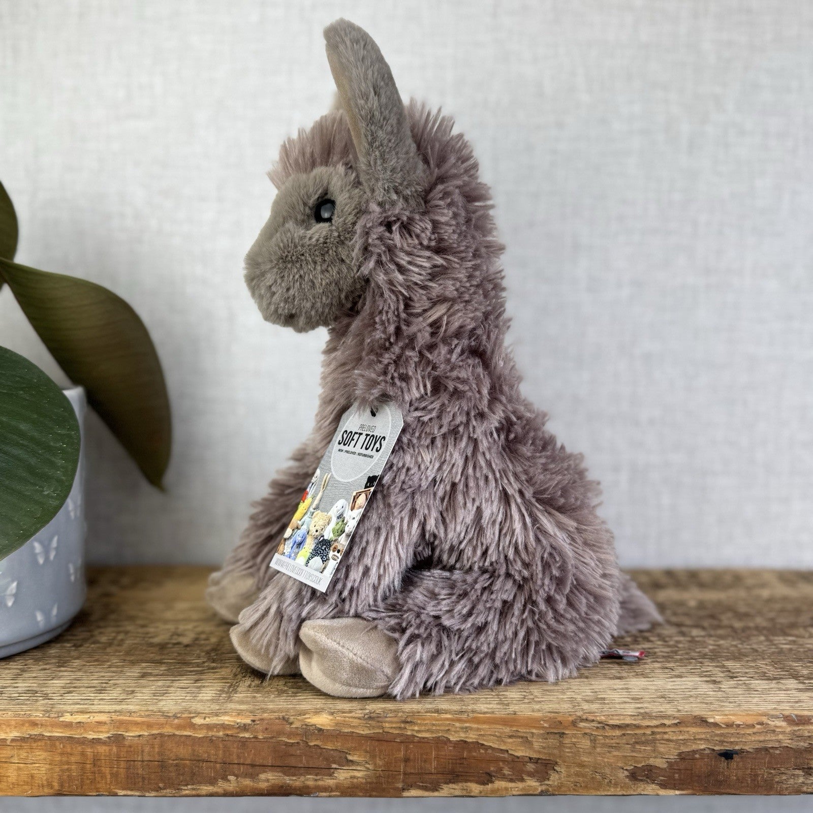 Douglas Cuddle Toys - Josie Soft Toy Llama Super Soft Cute Alpaca/llama NWOT 12”