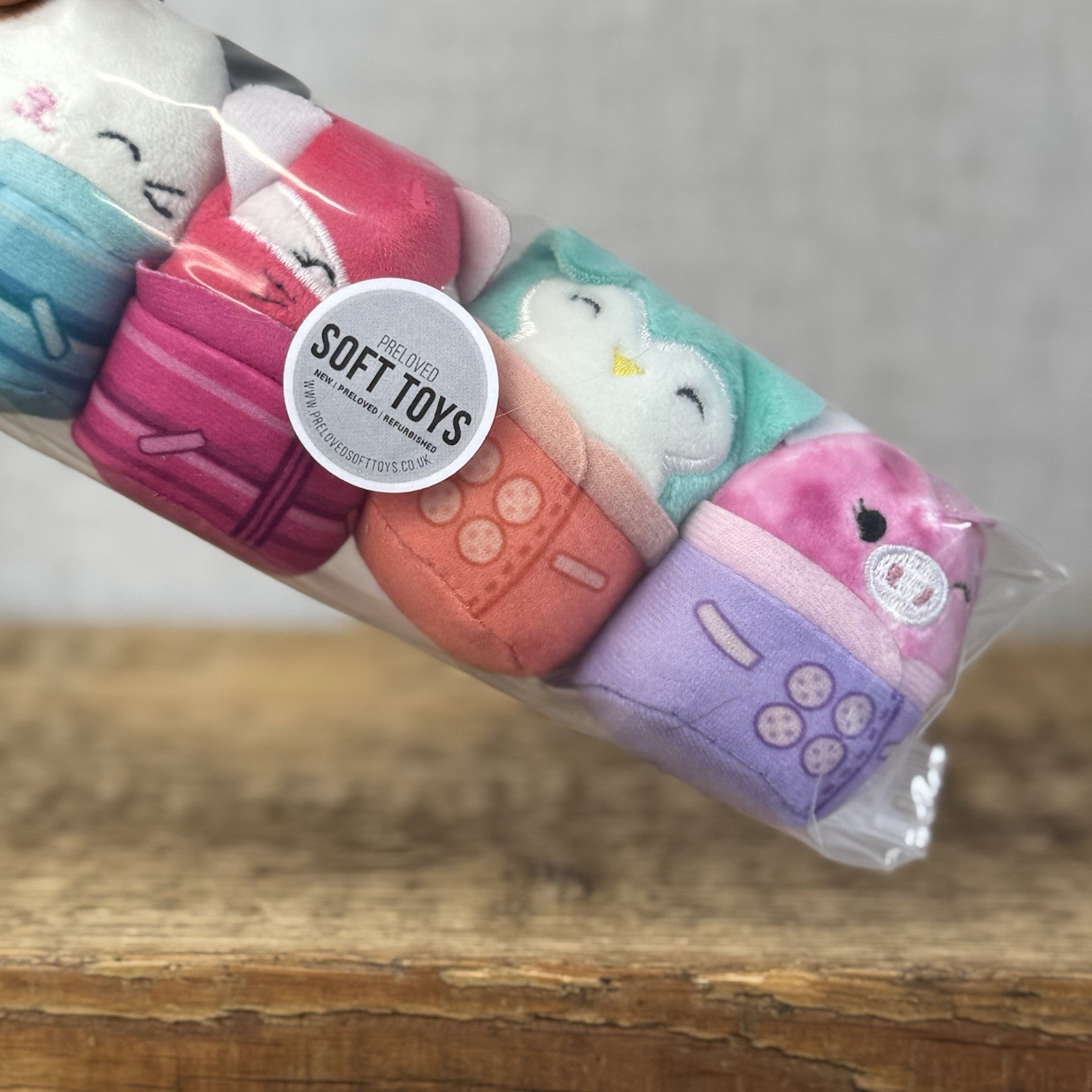 Squishmallow Squishville -Ski Sqaud x4 Play Set (No Ski Slope)
