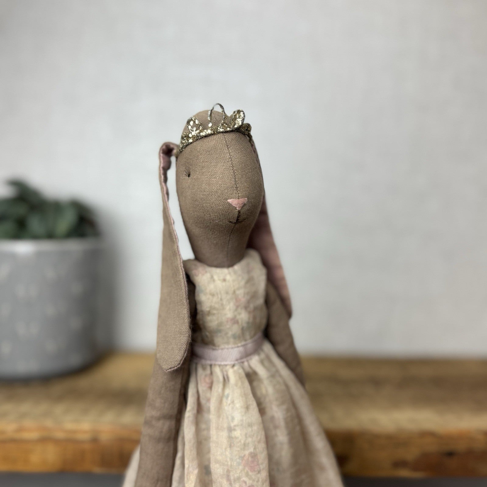 Maileg Medium Bunny Delphine - Brown Princess Bunny Rare 17”