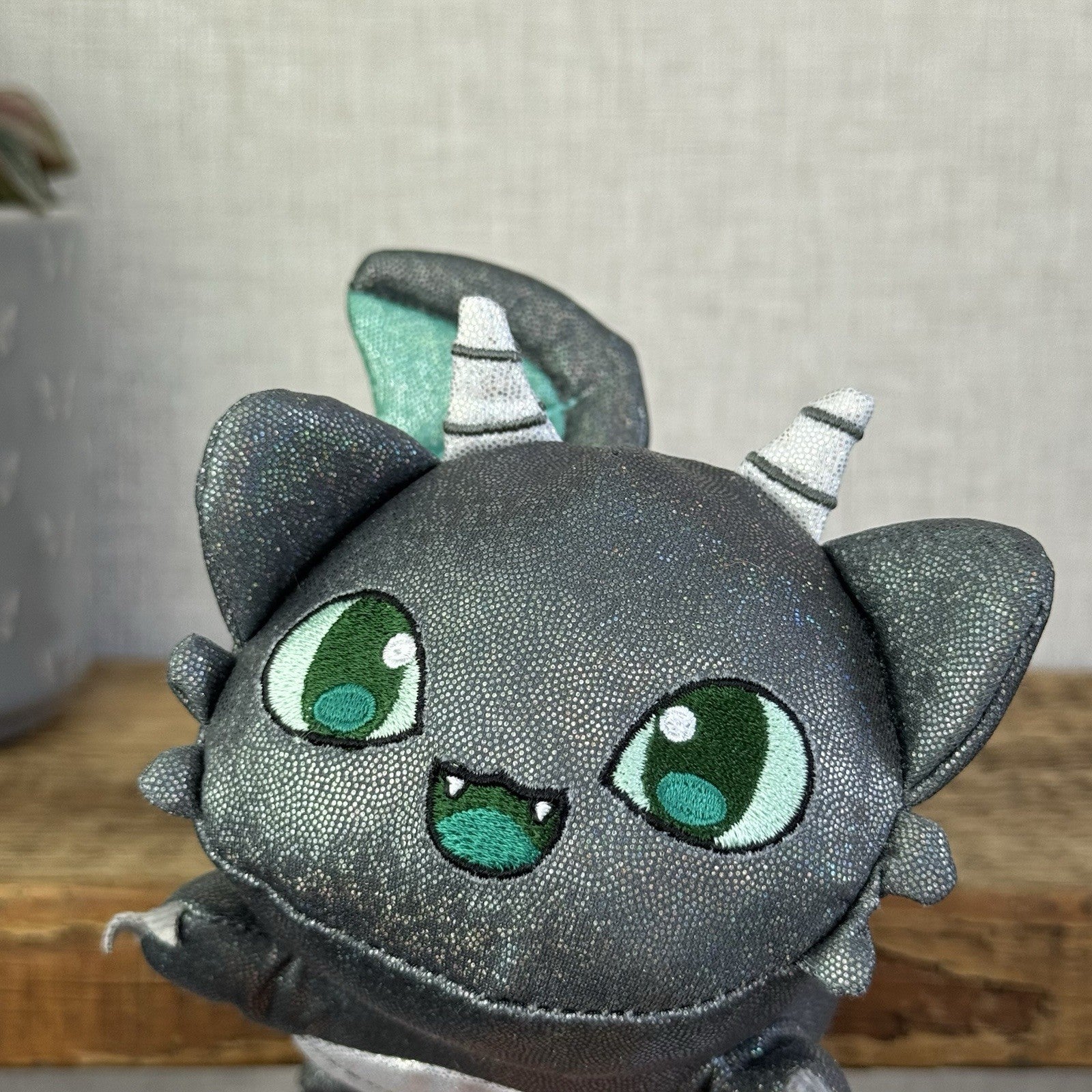 Aphmau MeeMeows - Dragon Cat Grey/Green Sparkly Plush Collectible 5"