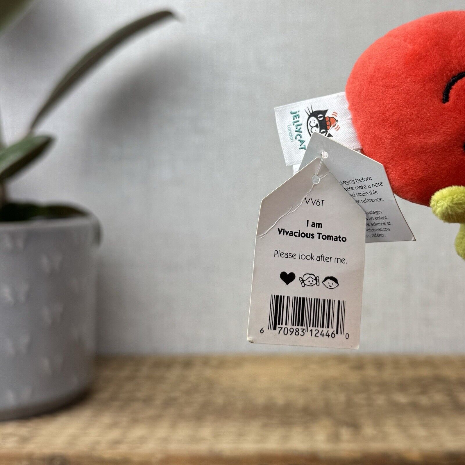 Jellycat Vivacious Tomato - Tomato On Vine - Food Play Soft Toy - Gift - New 8”