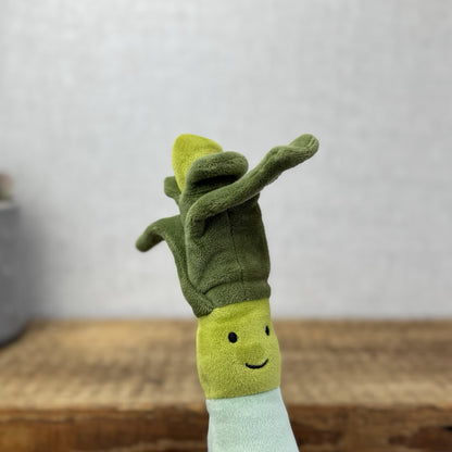 Jellycat Vivacious Veg Leek - Small Green Velour Beanie Vegetable Play 10" Tags