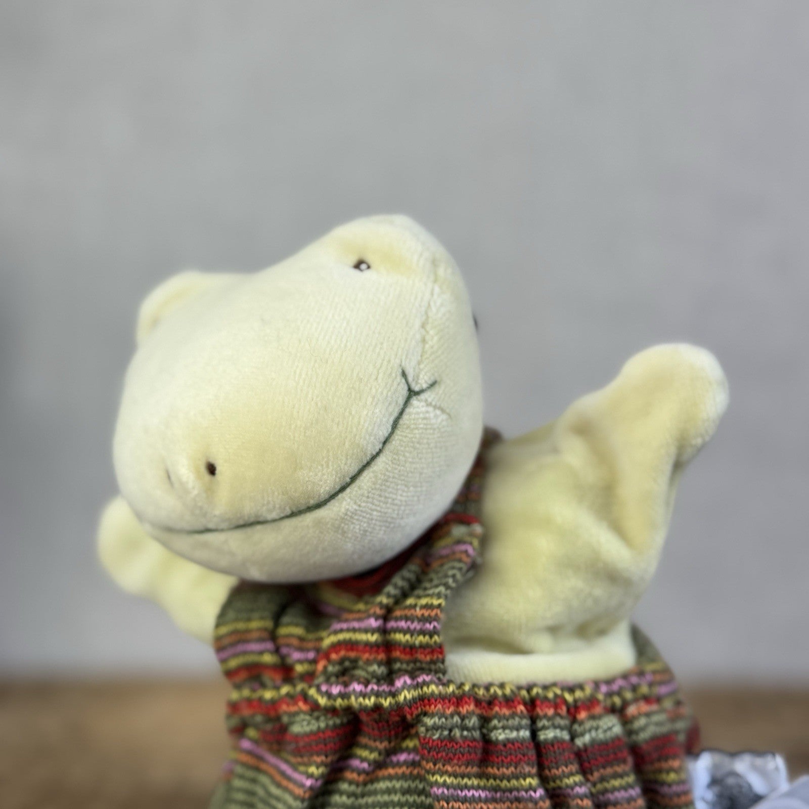Moulin Roty Frog Soft Hand Puppet - Frog Puppet - Moulin Roty La Grande Famille