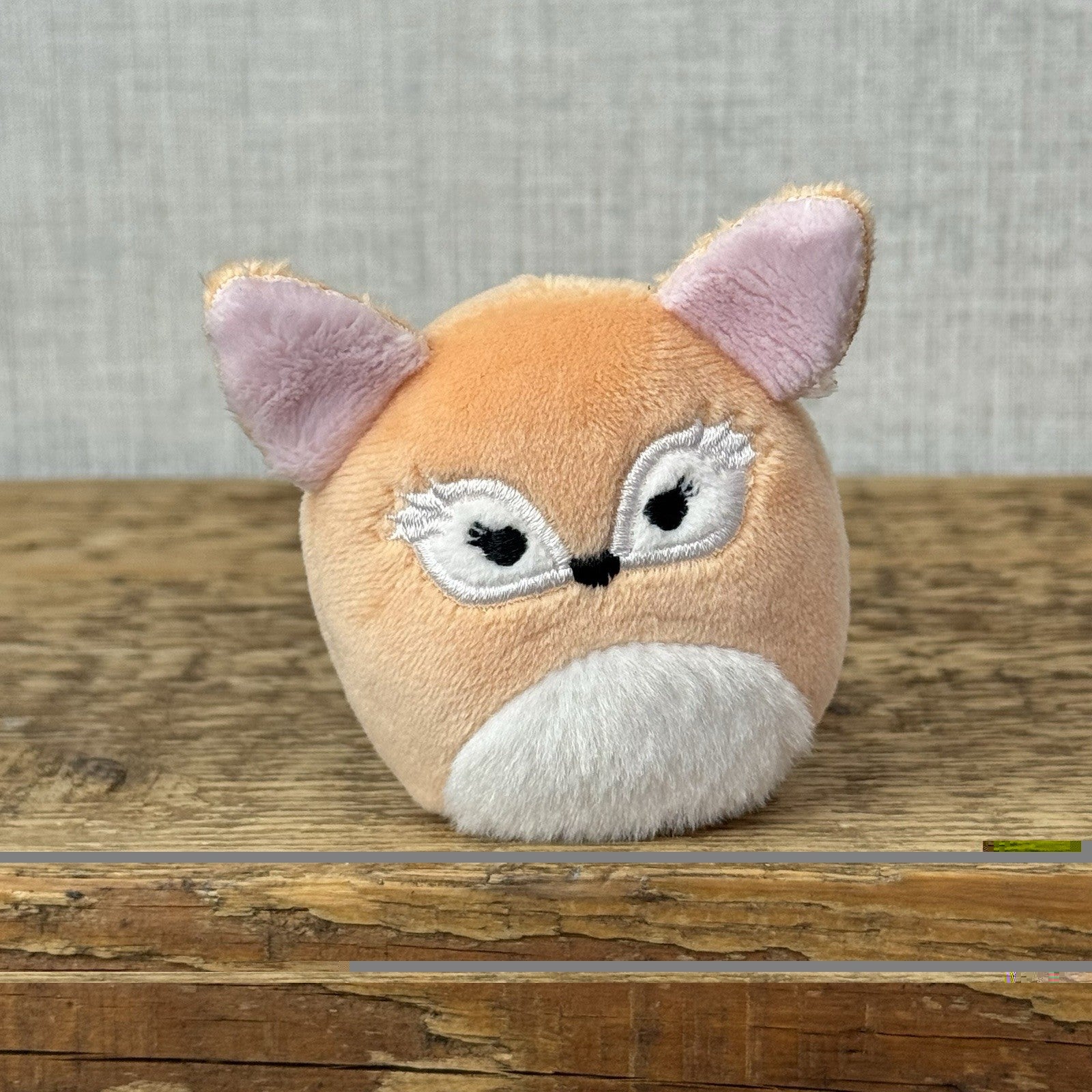 Squishmallow Squishville -Pace Tan Fennec Fox Mini (Multi Buy Discount)