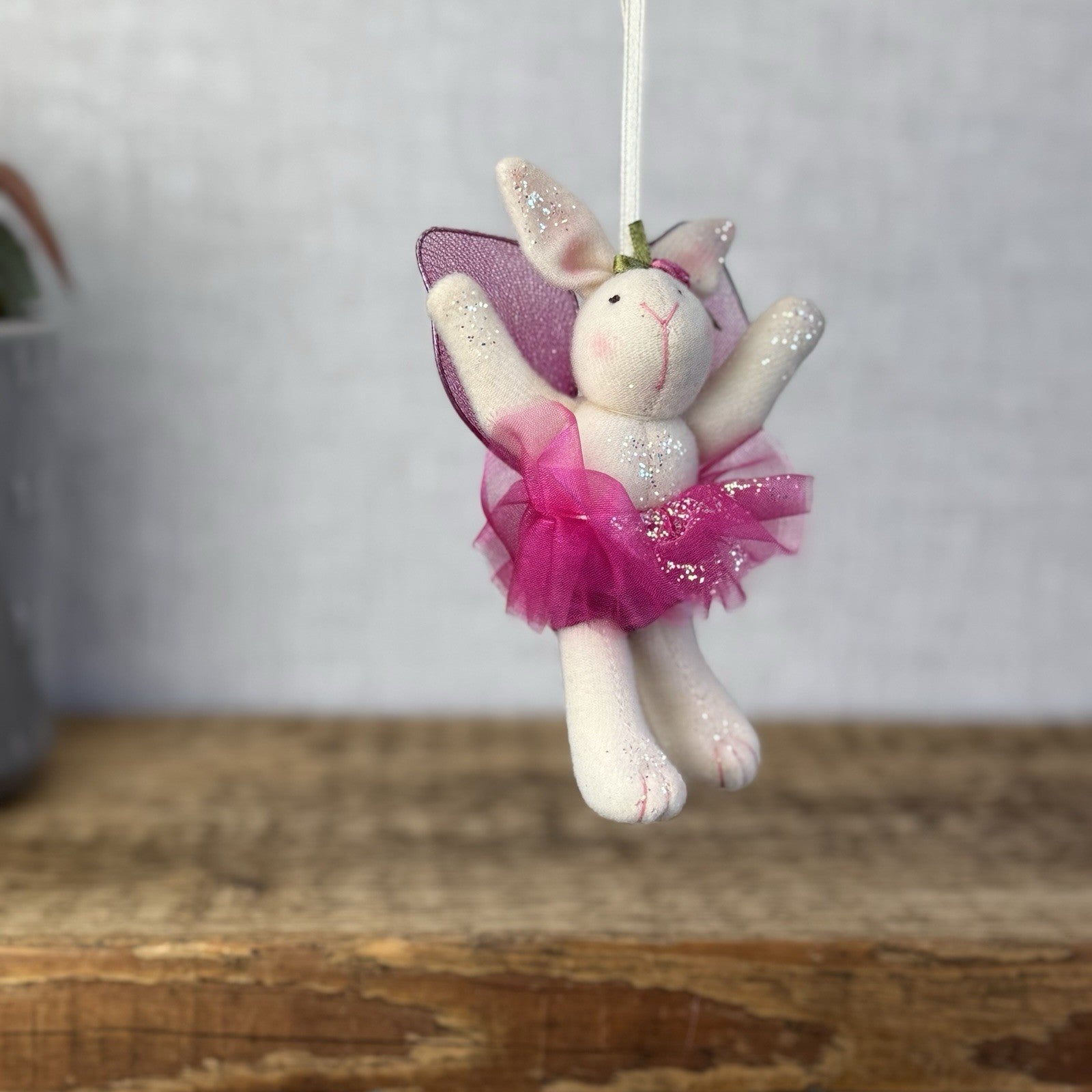 Russ Berrie Flutter Bunnies - Mini Rabbit Hanging Plush With Tags Retired 5"