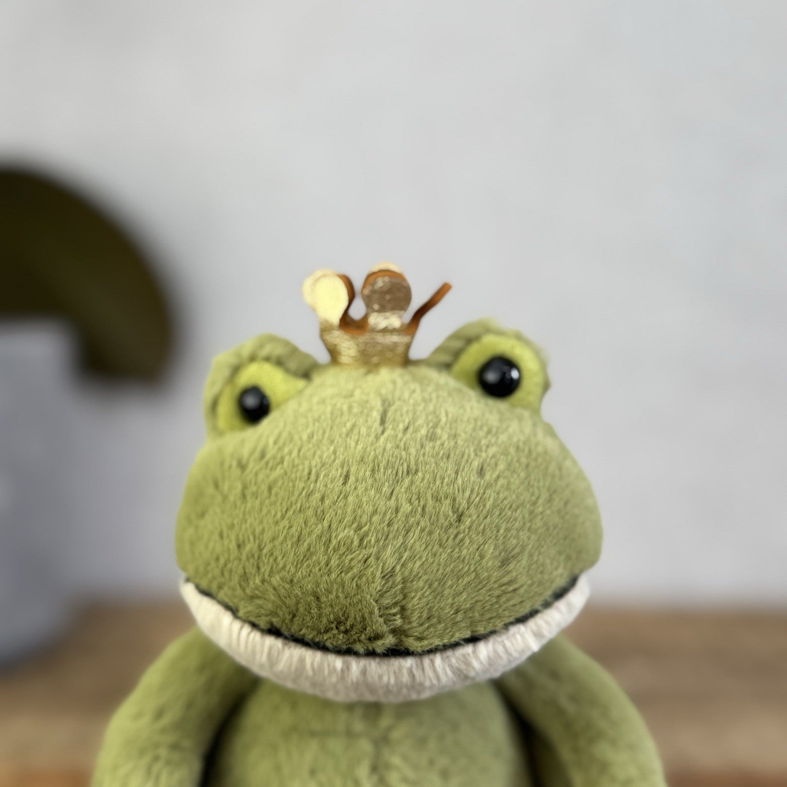 Jellycat Small Felipe Frog Prince - Little Frog In Crown - Jellycat Frog Small