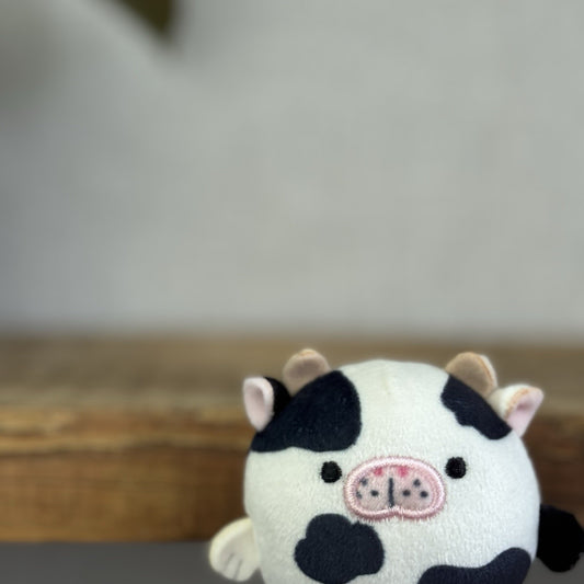 Squishmallow Black/White Alita Mini Squishville Sea Cow Plush Squishy 2"   