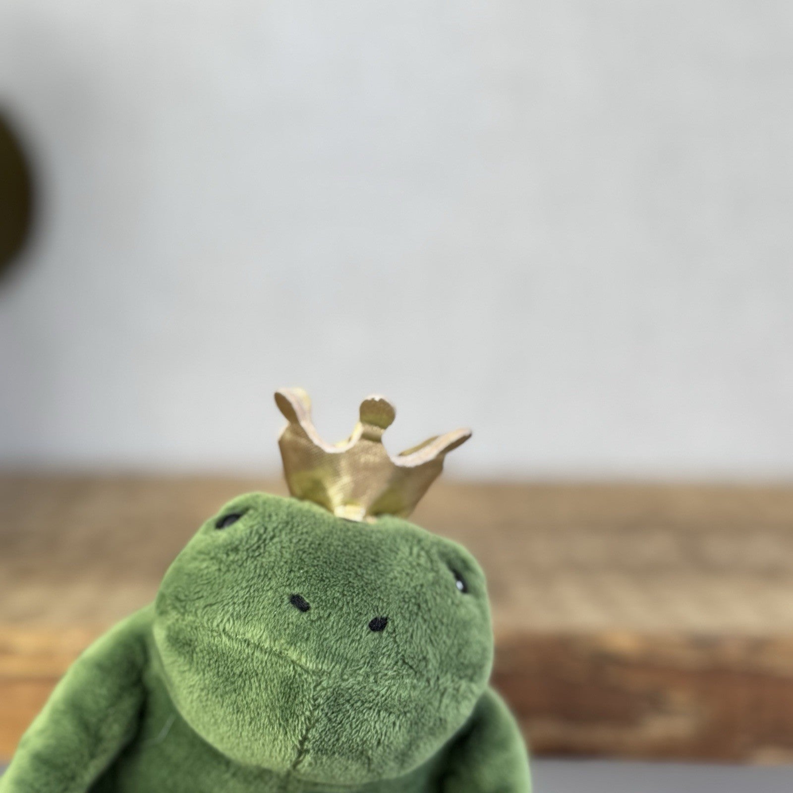 Jellycat Little Frederick Green Frog Prince Gold Crown - New With Tags 