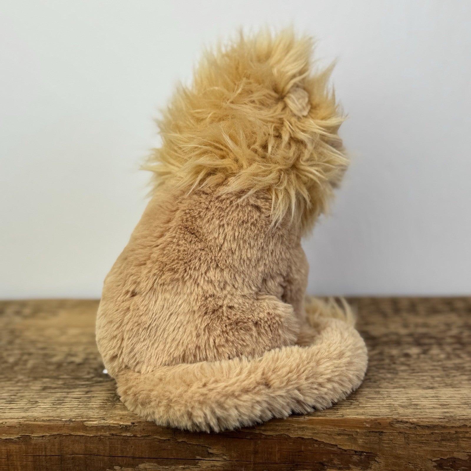 Jellycat Small Leonardo Lion Soft Toy - Small Retired Sitting Lion NWOT 10"