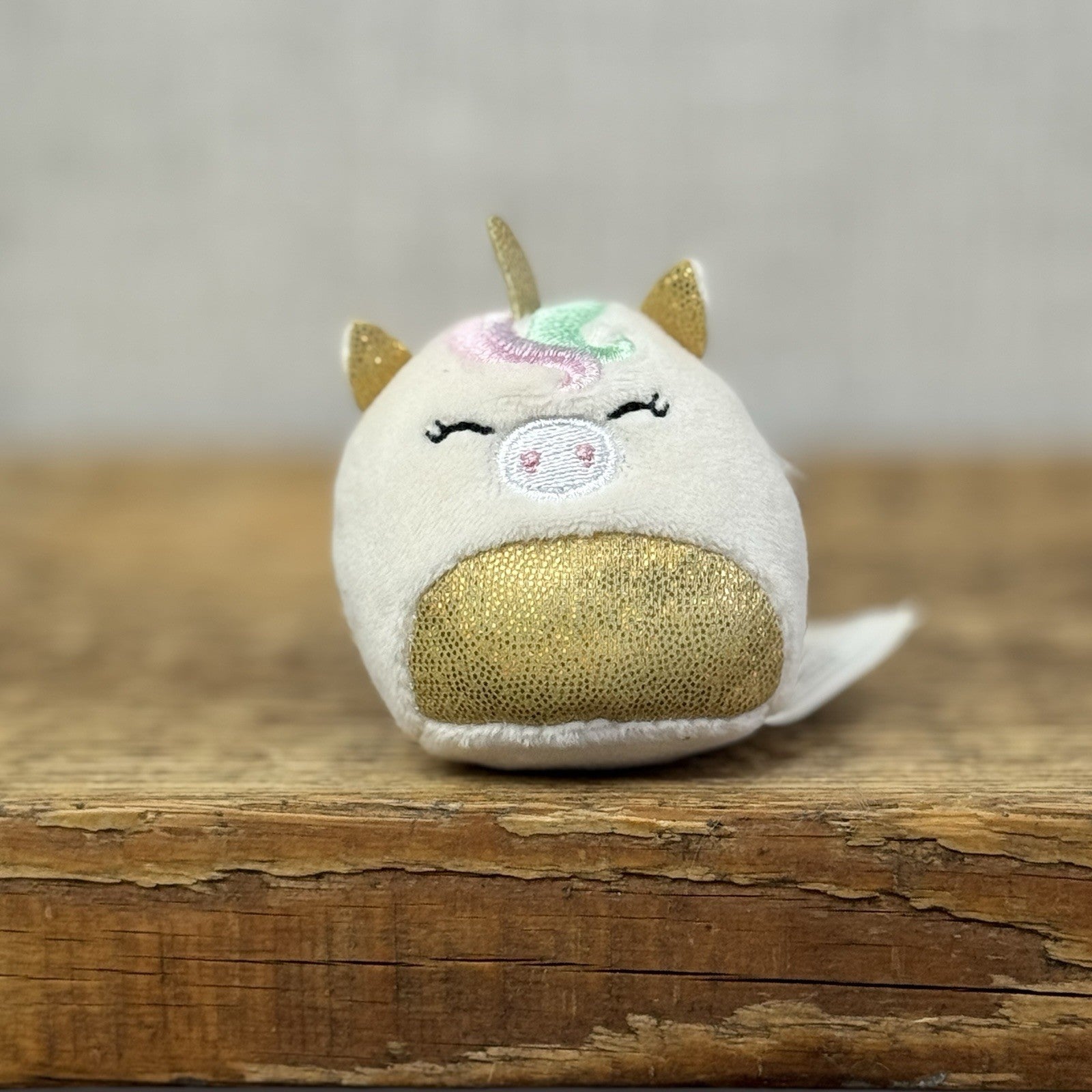 Squishmallow Squishville - Sofia White Unicorn Gold Detail (Multi Buy Discount)