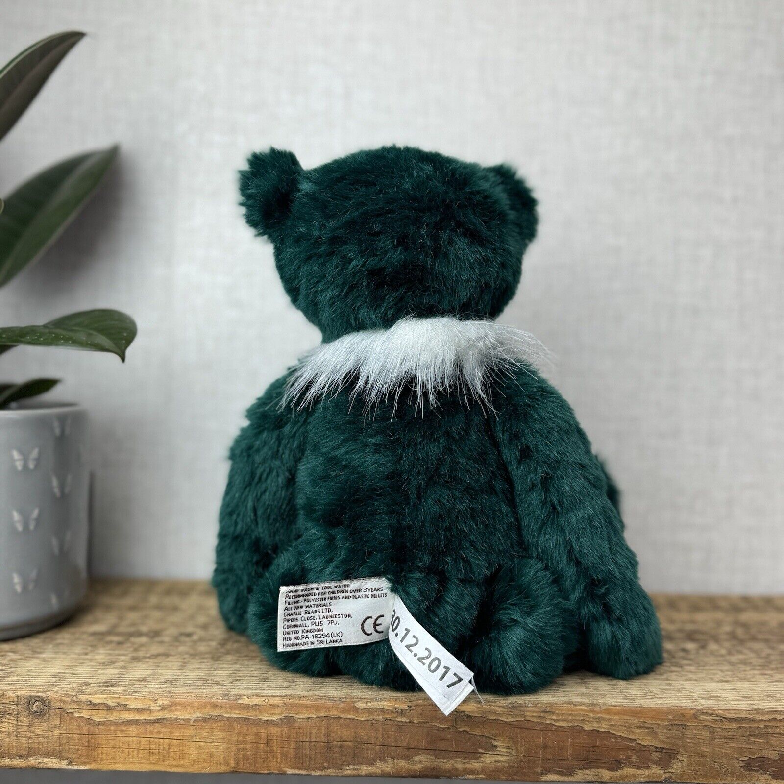 Charlie Bear Mr Cuddles - Festive Green Collectors Bear Posable - CB181715
