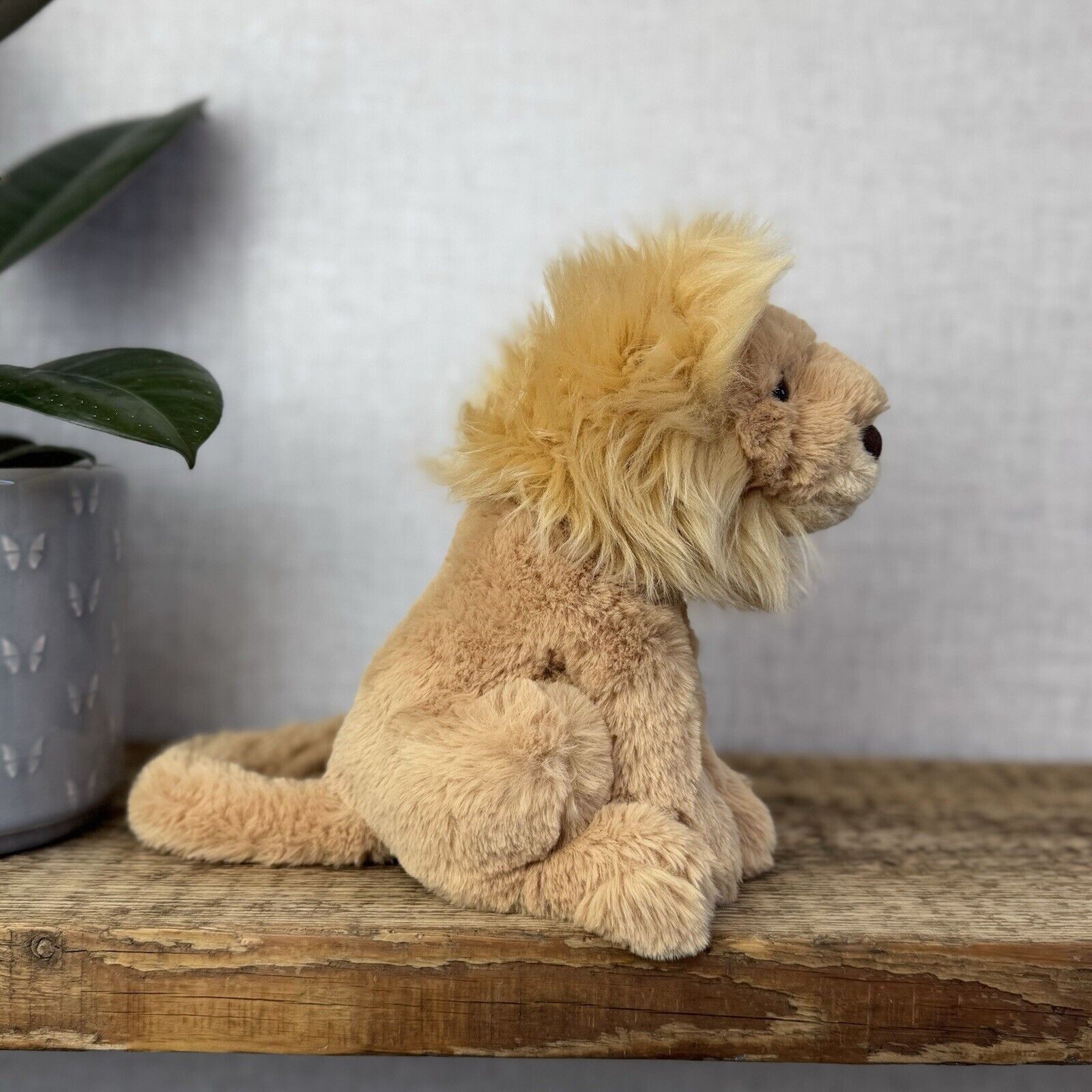 Jellycat Leonardo Lion Small Cat Long Tail - Sitting Jellycat Lion Small 7”