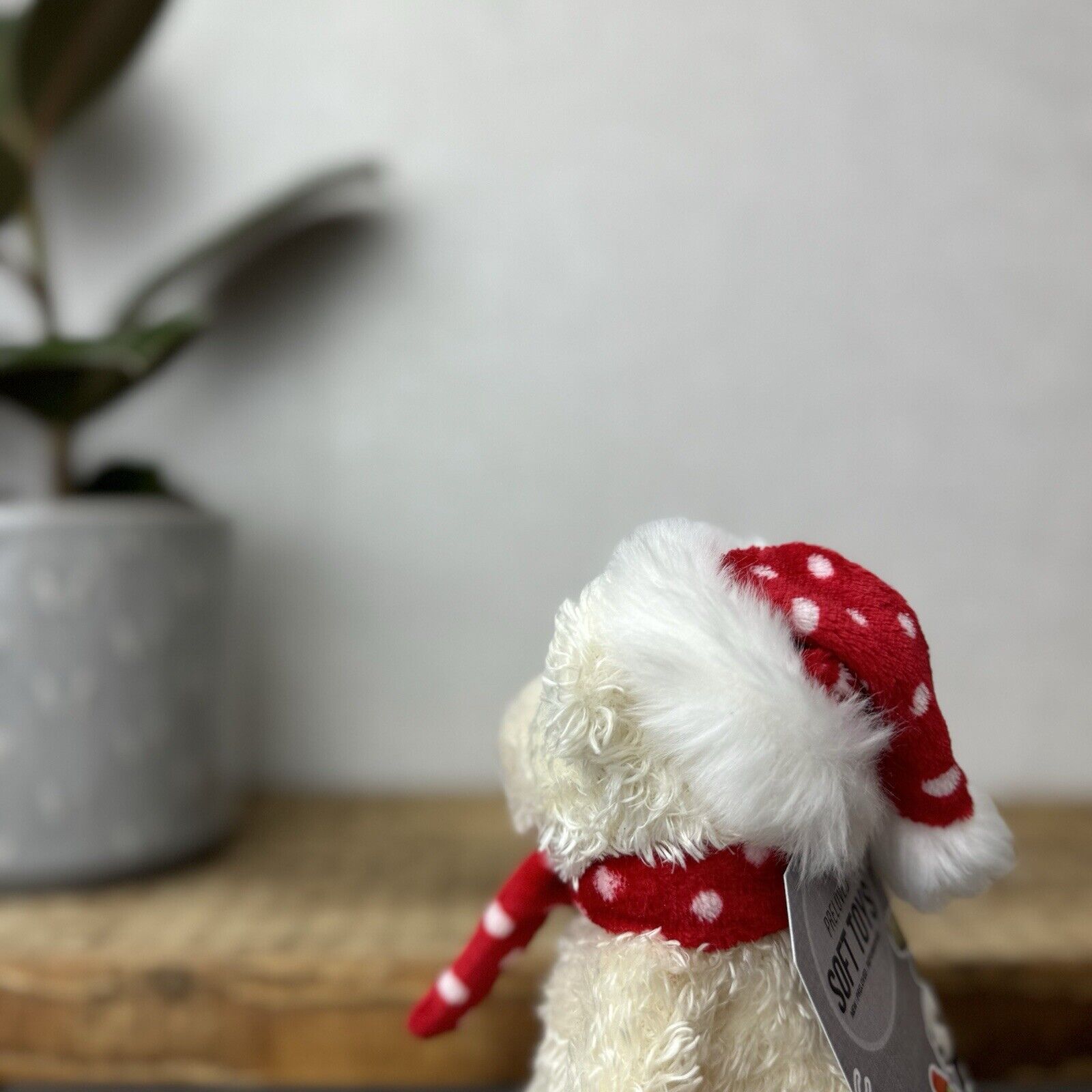 Jellycat Jingly Polar Bear Tot - White Polar Bear Tot In Christmas Hat/scarf 7”