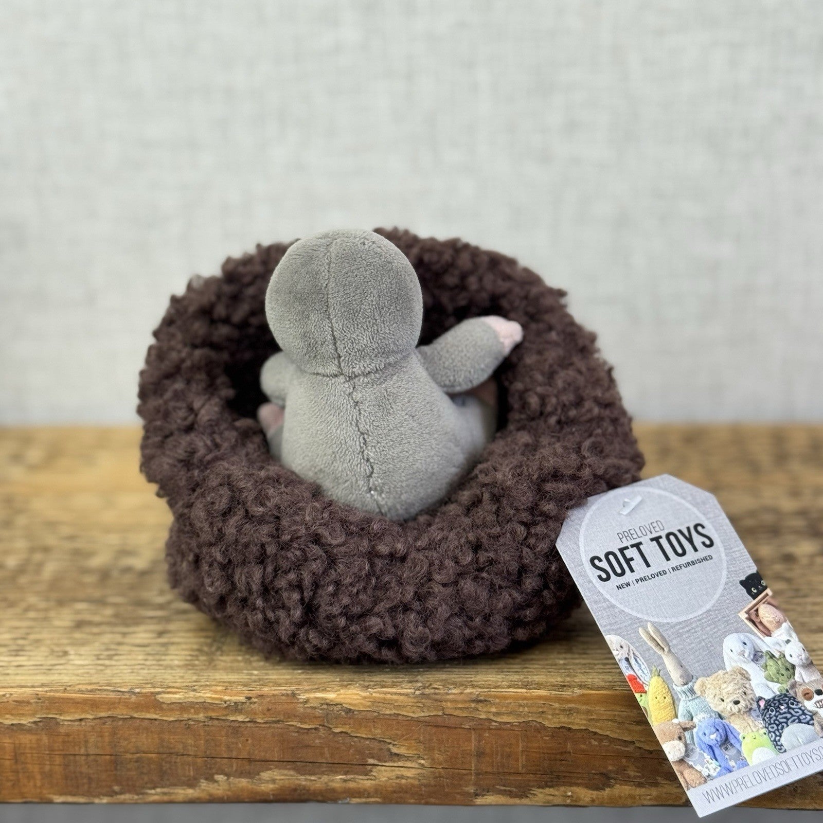 Jellycat Hibernating Mole- Baby Sleeping Mole & Nest Soft Toy Plush Cute NWOT 5”