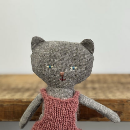 Maileg Chaton Kitten Grey - Grey Linen Cat Rouge Crochet Dungarees NWOT