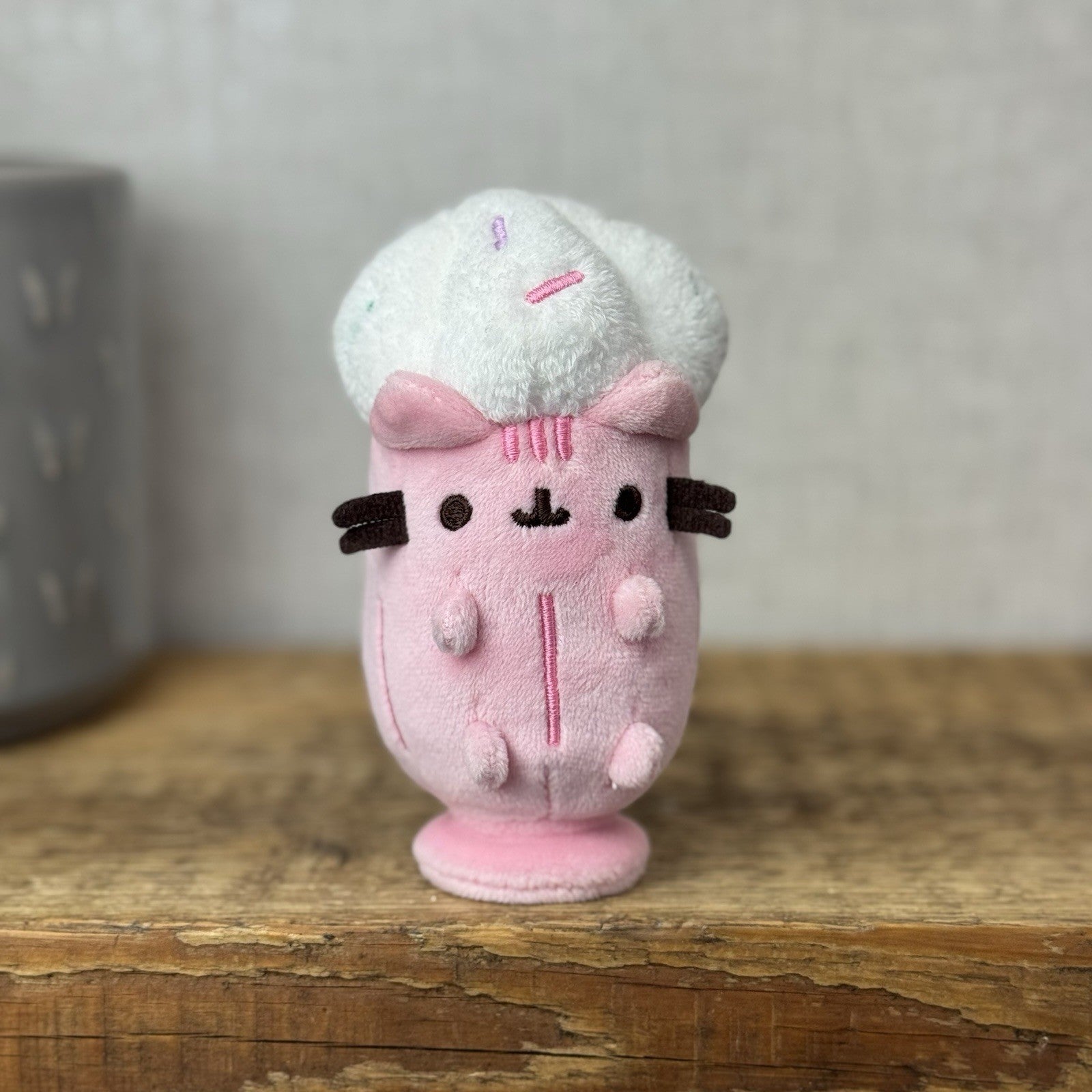 Gund Pusheen Cat - Mini Ice Cream Sundae Pink Collectible Minature Plush Rare 4"