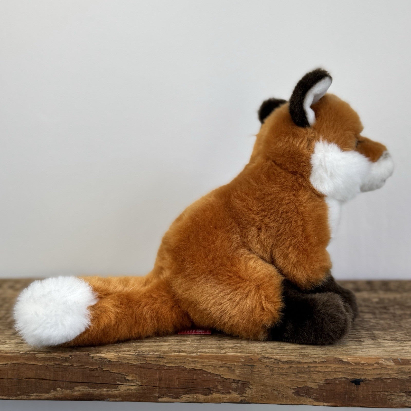 Hamleys Fox Soft Toy - Small Beanie Seated Fox Soft Toy New With Tags 8"
