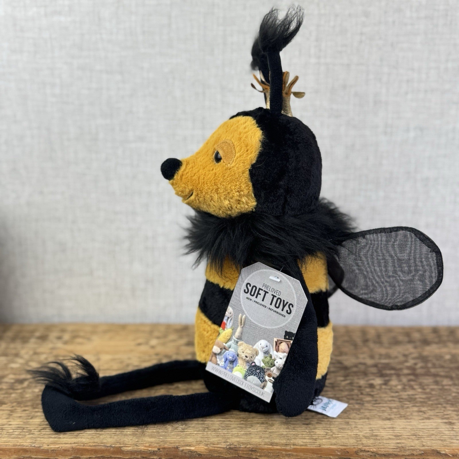 Jellycat Queen Bee - Medium Bee With Crown - Jellycat Bee Sitting 12”