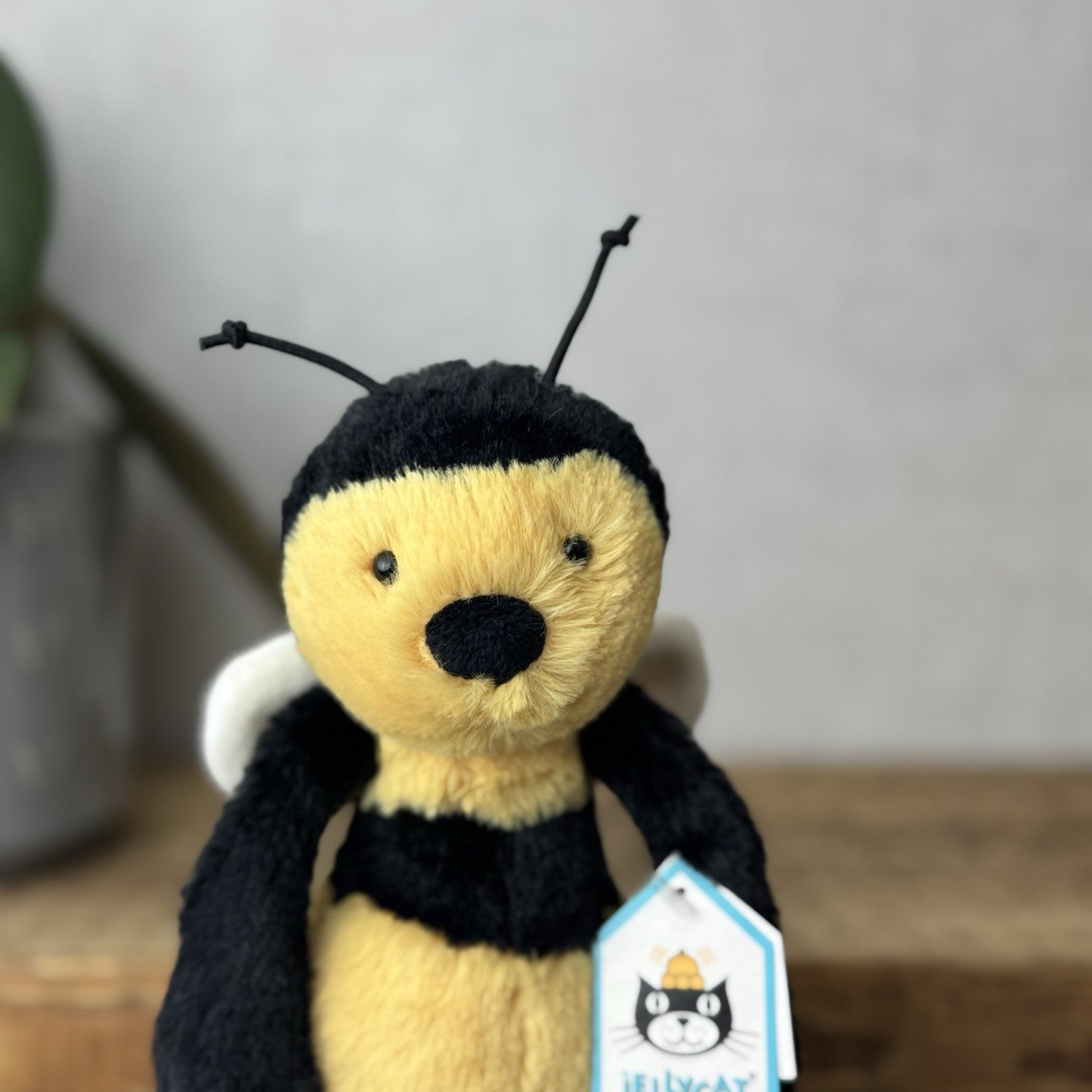 Jellycat Small Bashful Bee - Old Style Bumble Bee Beanie Plush New With Tags 8”