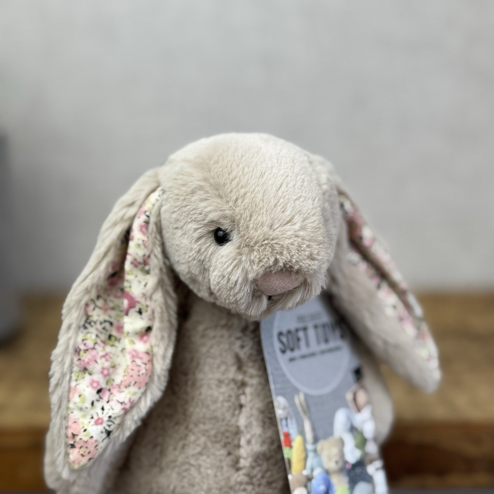 Jellycat Small Bea Beige Blossom Bashful Bunny - Floral Feet/Ear Brown Rabbit 8”