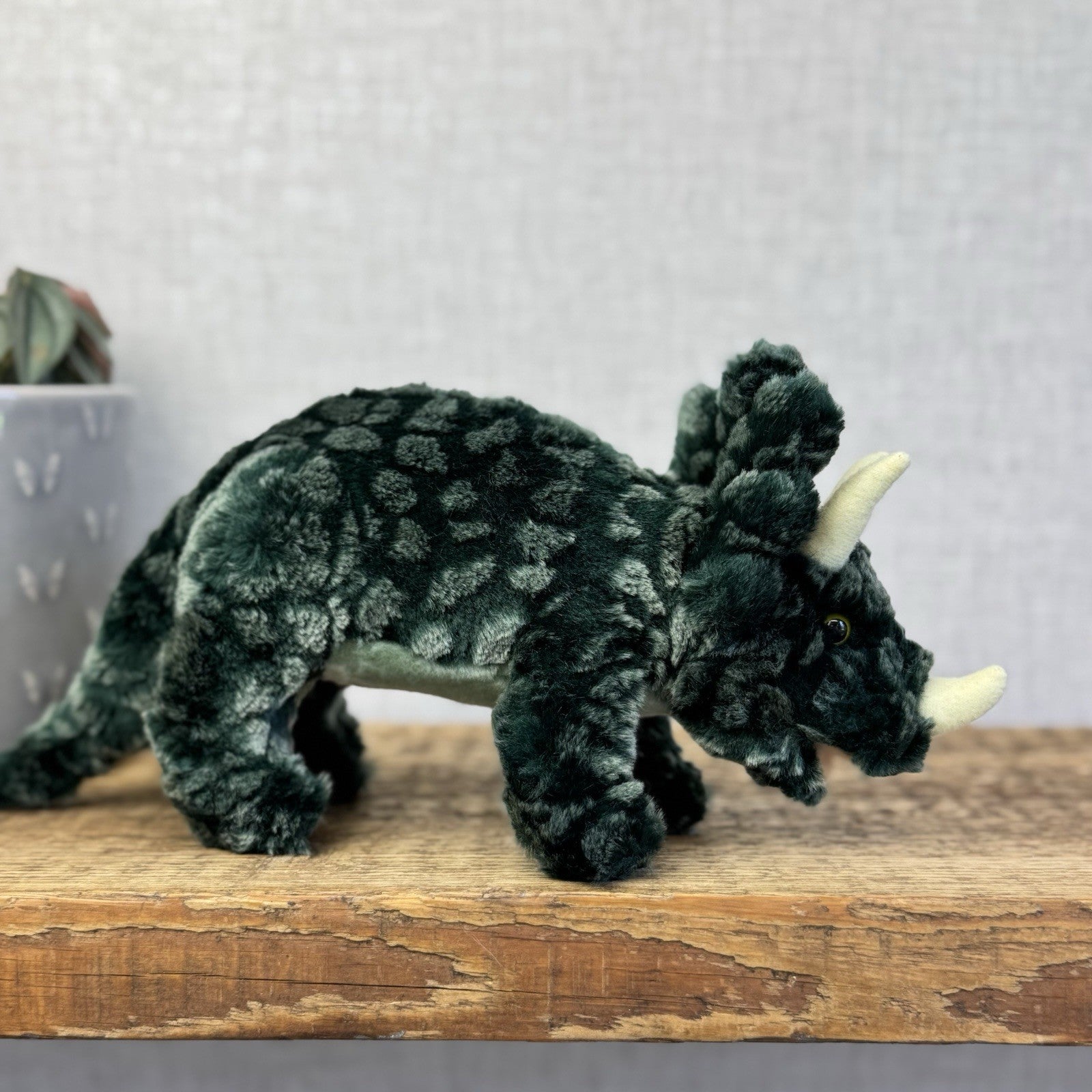 Russ Berrie Triceratops Green Textured Standing Dinosaur Soft Toy Beanie 9”