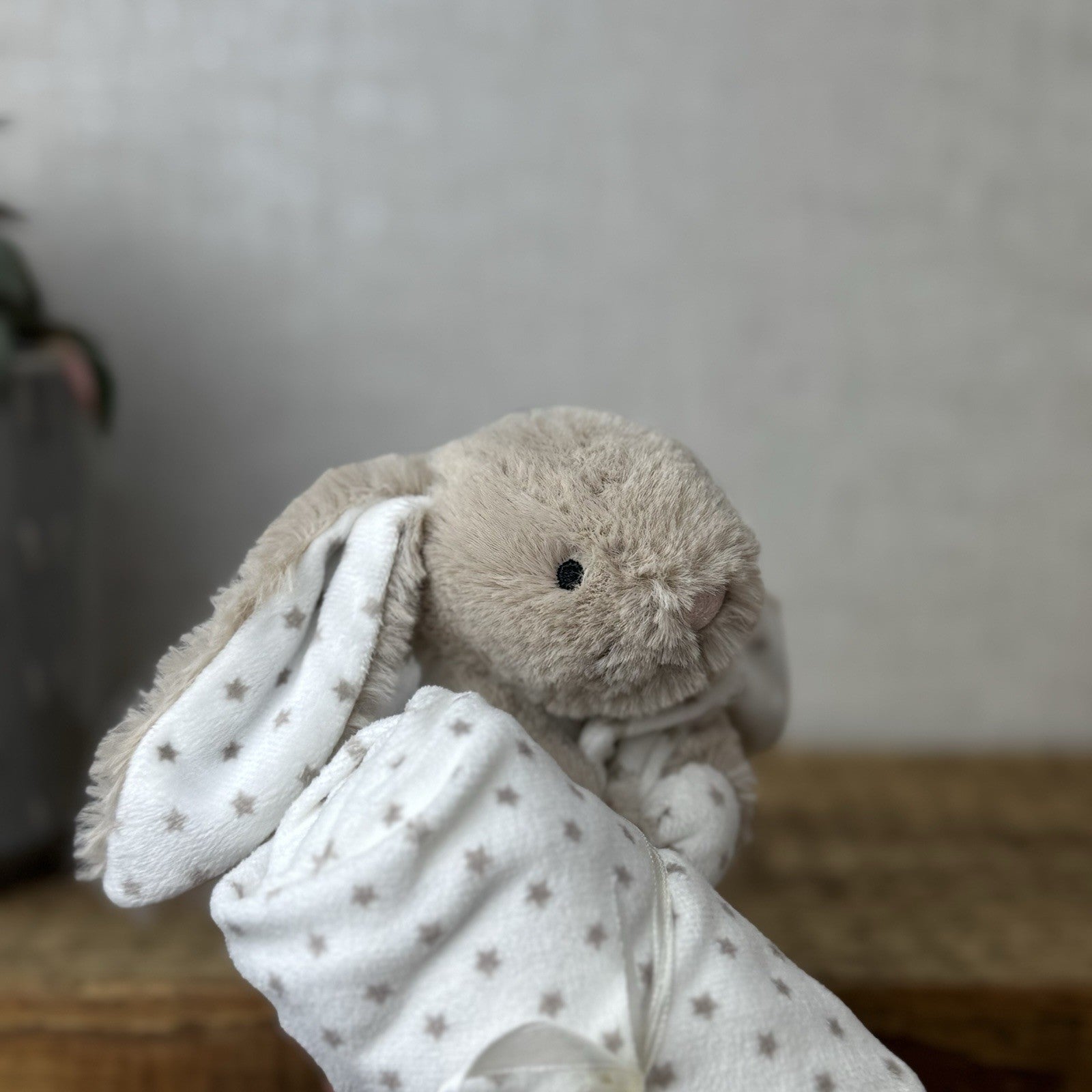 Jellycat Bashful Star Bunny  Soother - Beige/White Star Blanket Bunny Comforter
