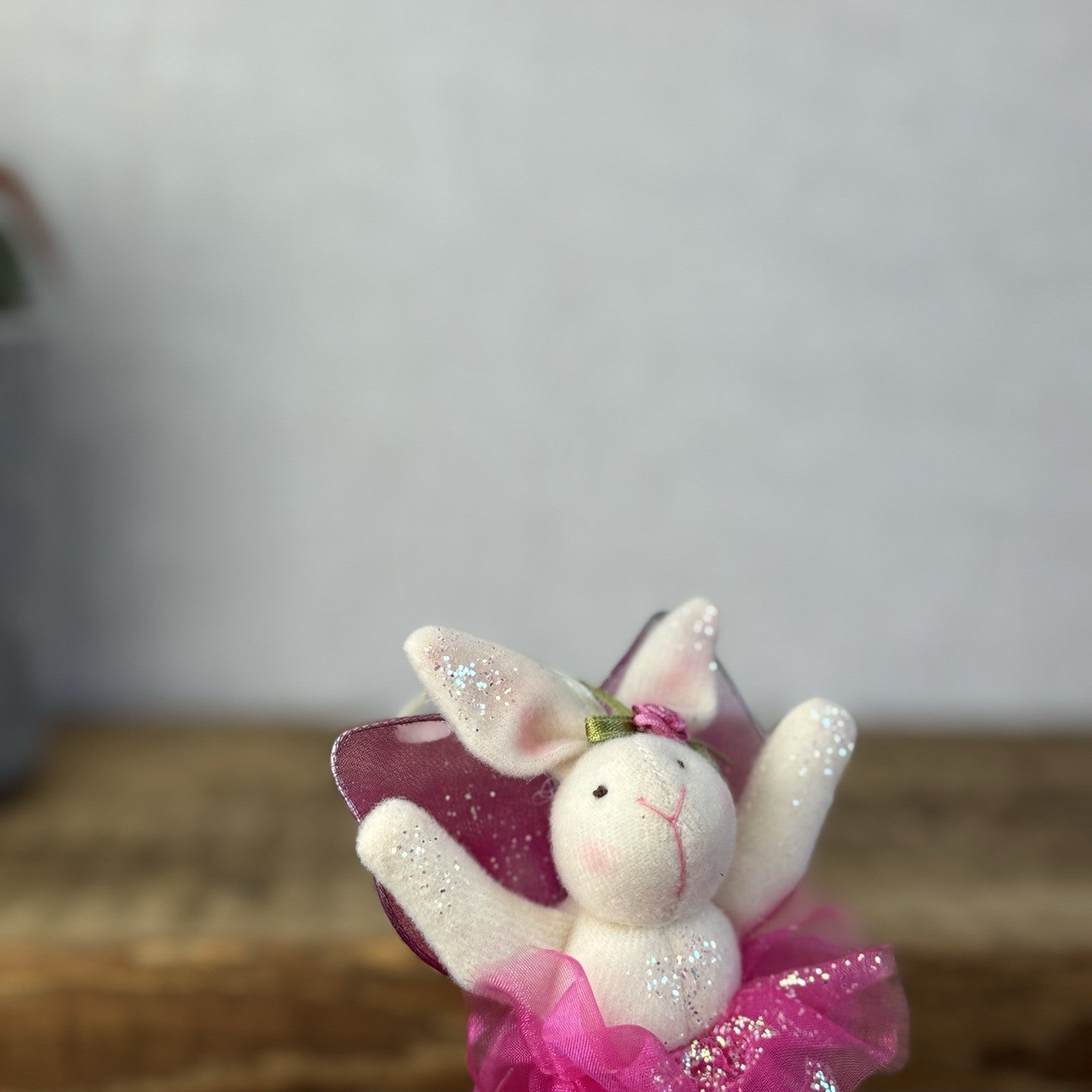 Russ Berrie Flutter Bunnies - Mini Rabbit Hanging Plush With Tags Retired 5"