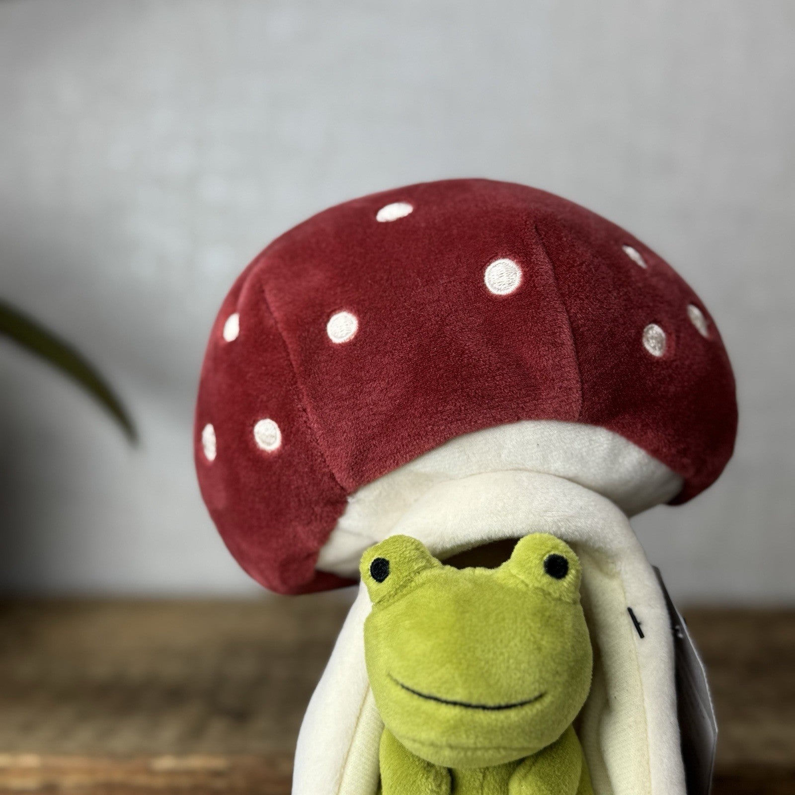 Jellycat Forest Fauna Mushroom Frog - Toadstool House Mini Frog Beanie Plush 8"
