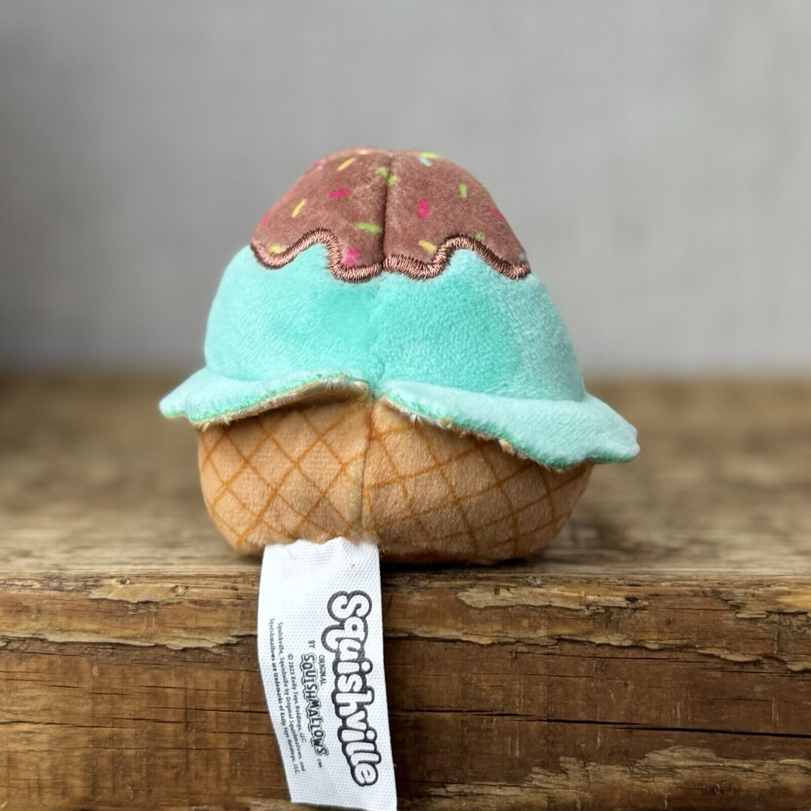 Squishmallow Squishville - Whats Cookin' Squad - Maya Sundae - Ice Cream 2"