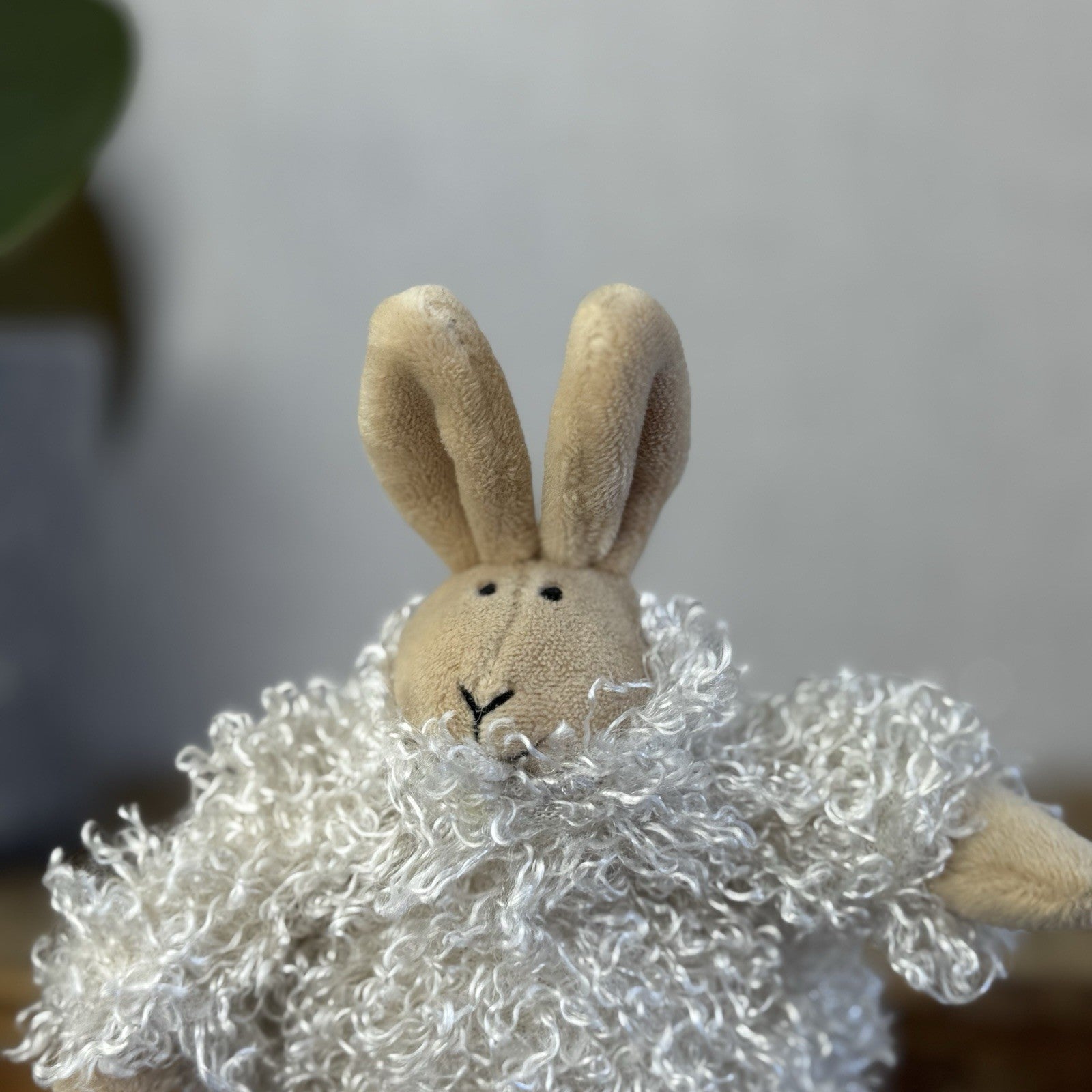 Jellycat Flutternutter Bunny - Vintage Rabbit Curly Jumper New Without Tags 5”