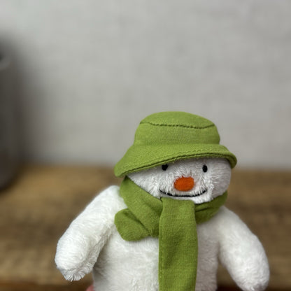 The Snowman Mini Soft Toy Baby Beanie - Christmas Rainbow Designs - R Briggs 5”