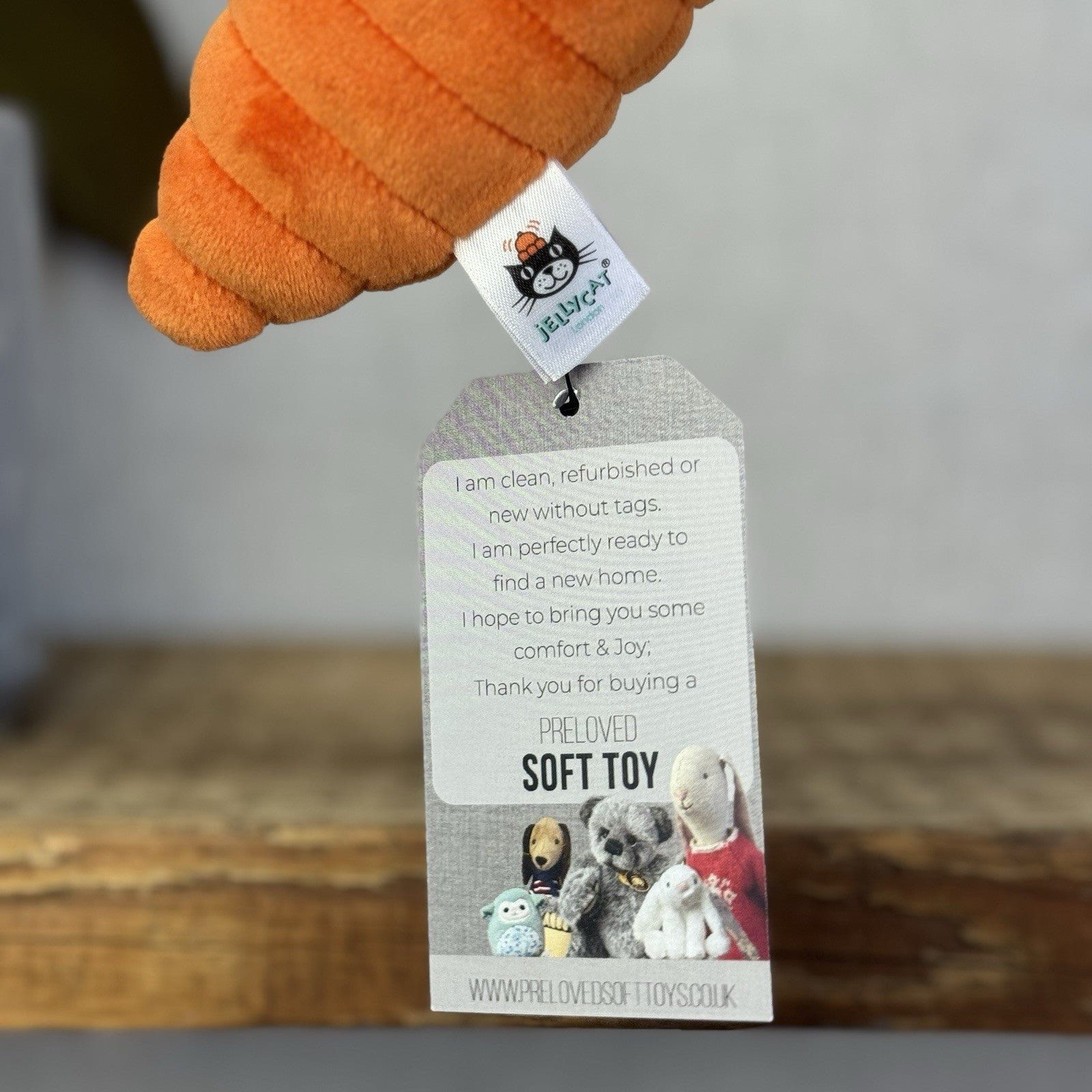 Jellycat Vivacious Carrot - Jellycat Carrot Soft Toy - Vegetable Soft Toy 8"
