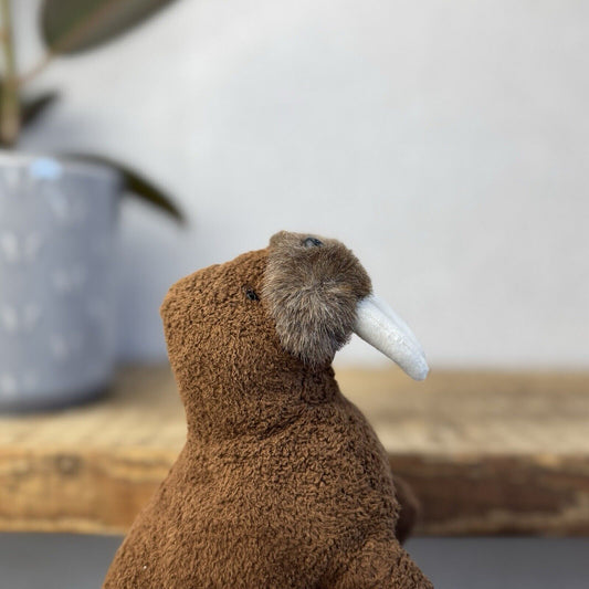 Russ Berrie Luv Pets - Wilcox Walrus - Pocket Pal Walrus Beanie - Tagged 4”
